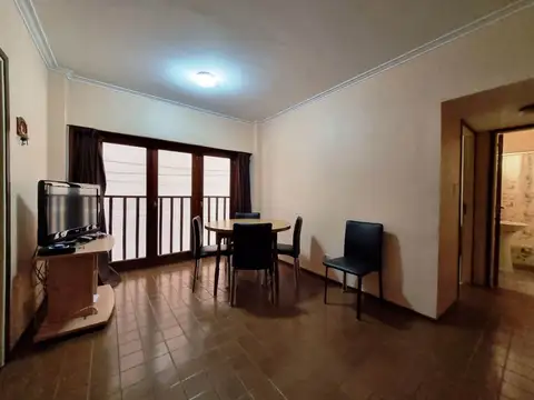 calle 14 1000, Piso 3