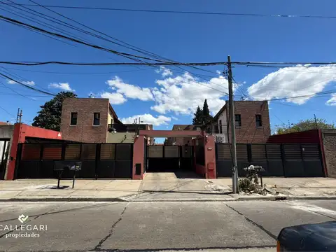 DUPLEX 3 AMBIENTES en alquiler | Berazategui