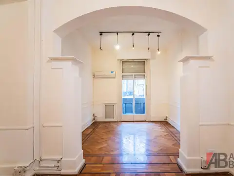 Excelente oficina en venta, apta vivienda