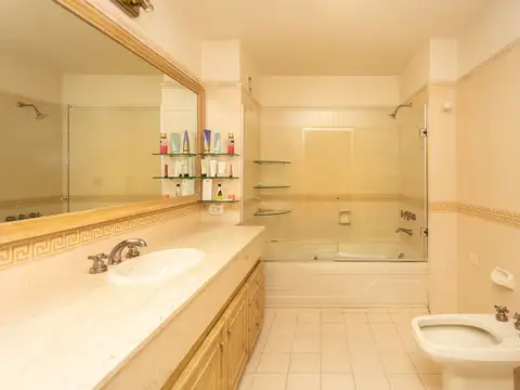 Departamento 5 ambientes con 3 baños