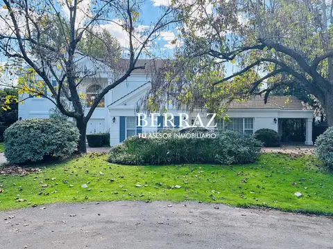 Casa Venta 7 Dormitorios Barrio La Lomada Lote de 1283 m2 Pilar