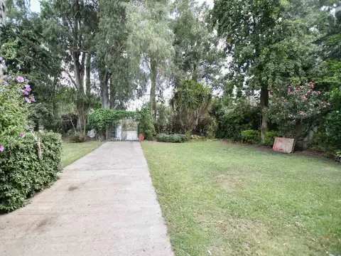 Casa 2 ambientes con 1 baño