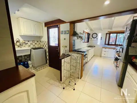 Casa en Alquiler Temporal en Playa Mansa, USD 12.000