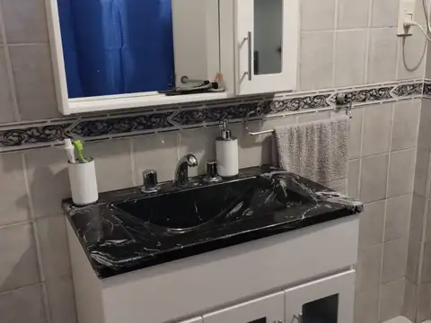 Depto Tipo Casa en Venta 80 años