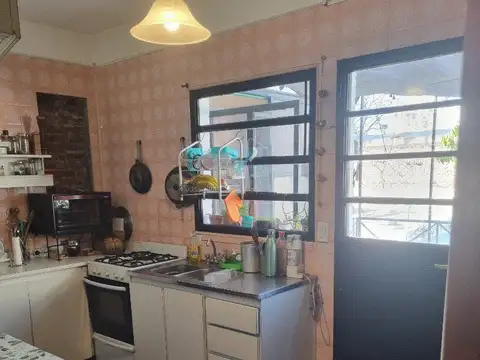 Depto Tipo Casa 4 ambientes con 3 baños