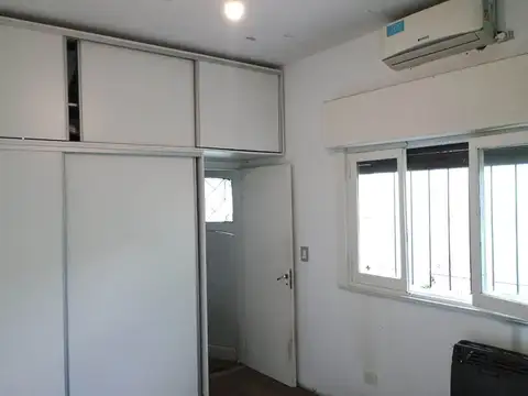 Depto Tipo Casa 2 ambientes con 1 baño