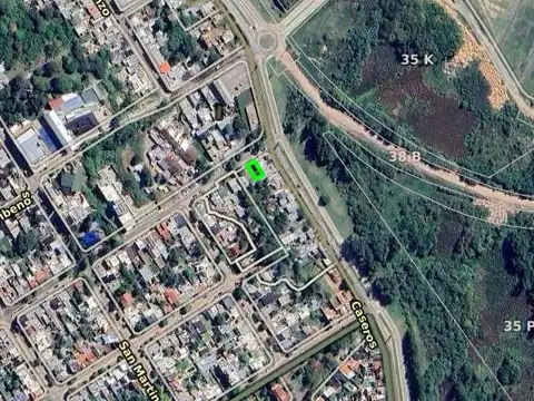 Laprida e/ Caseros y Roca