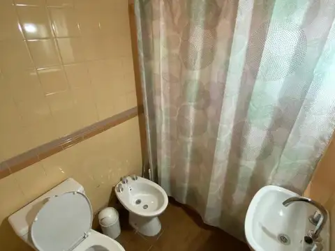 Sarmiento 1800, Piso 5