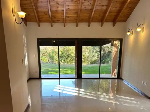Casa en Venta de 4 dormitorios