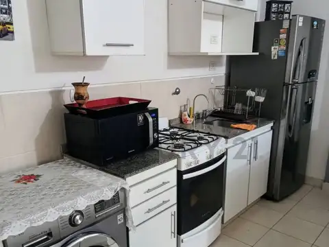 Zapiola 4600, Piso 0