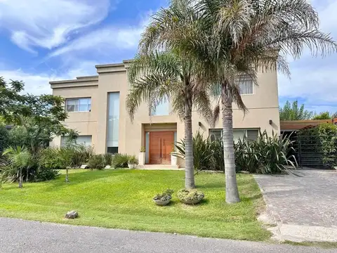 VENTA Casa en El Lucero - Ramal Pilar km38