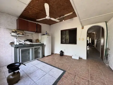 Casa 3 ambientes con 1 baño