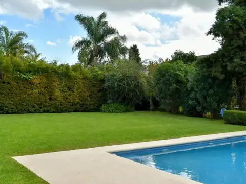 Casa 4 ambientes con 3 baños