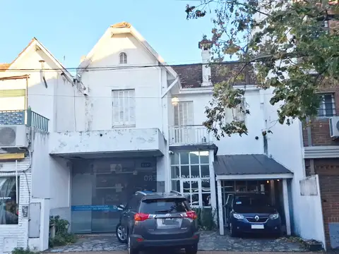 Lote de 251 m² a m de Av Santa Fe en Zona Comercial y Residencial