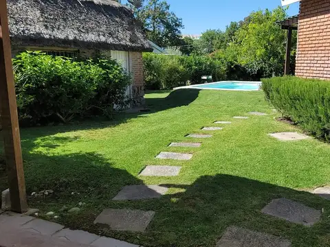 Casa en Alquiler de 4 dormitorios