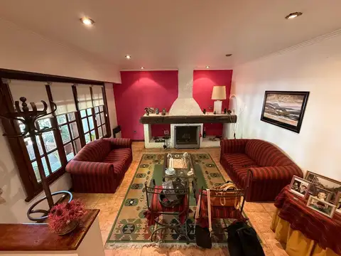 VENTA CASA 3 AMBIENTES CON QUINCHO JARDÍN CREDITO