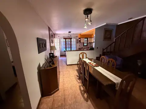 Casa en Venta con 1 cochera
