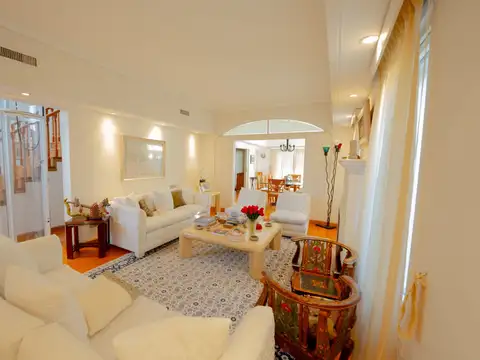 DIFERENTE EXCLUSIVA UNICA