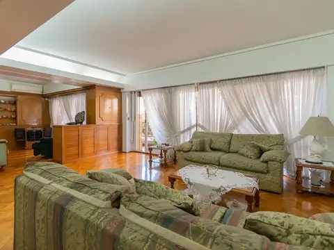 Venta 5 amb +dependencia y cochera doble Caballito