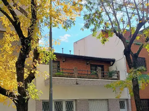 Venta PH Planta Baja 3 Ambientes Cochera Parque Patricios