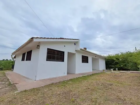 Casa esquina en una sola planta SALSIPUEDES