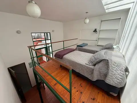 PH luminoso con terraza y patio