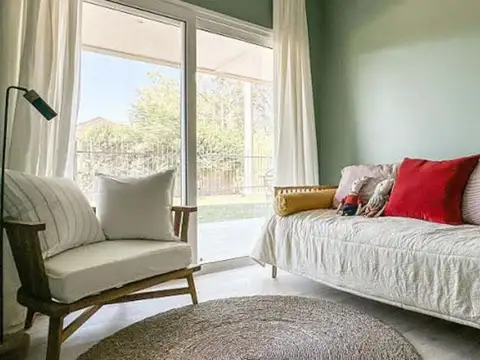 Venta Depto 2.5 ambientes PB c/ Jardin y Cochera en Pilar