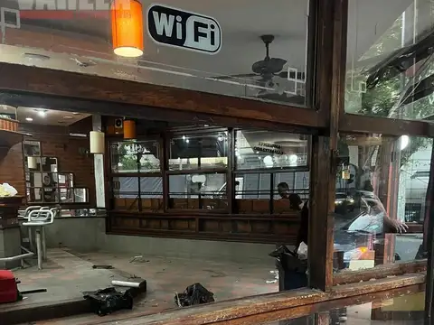 24 de Noviembre 92 esq. Hipólito Yrigoyen 3199