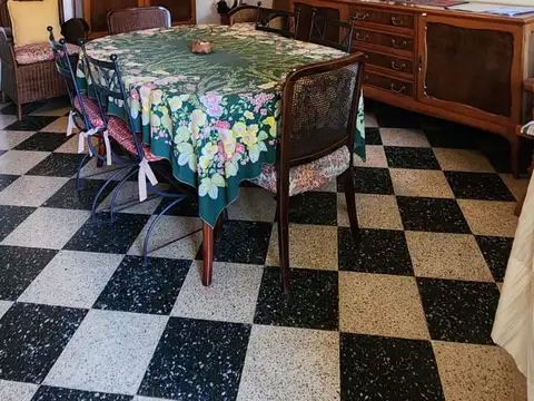 Casa en Venta en Martinez, USD 189.900