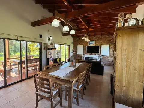 Casa en venta en Carlos Keen La Catalina