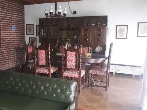 Casa en Venta con 1 cochera
