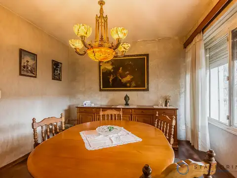 Depto Tipo Casa 5 ambientes con 2 baños