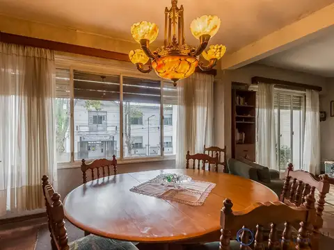 Depto Tipo Casa en Venta con 2 cocheras