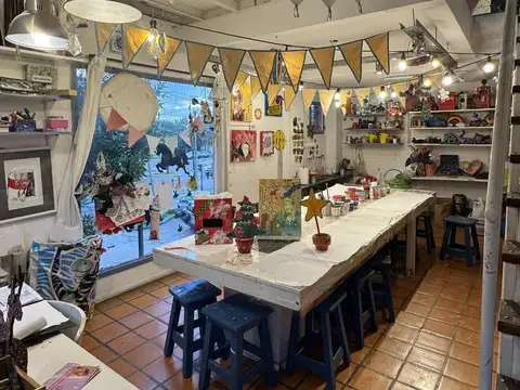 Local en venta Galeria Las Brujas Horqueta, frente con baño