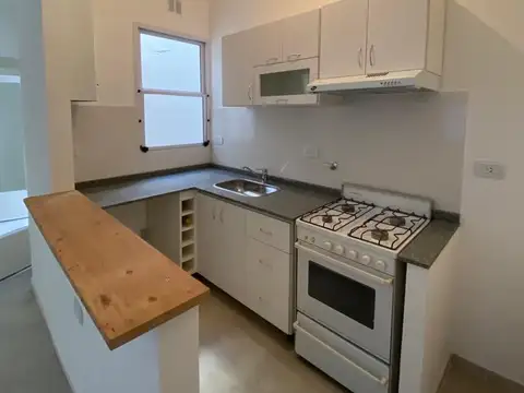 Departamento en Alquiler en Villa del Parque, $ 840.000