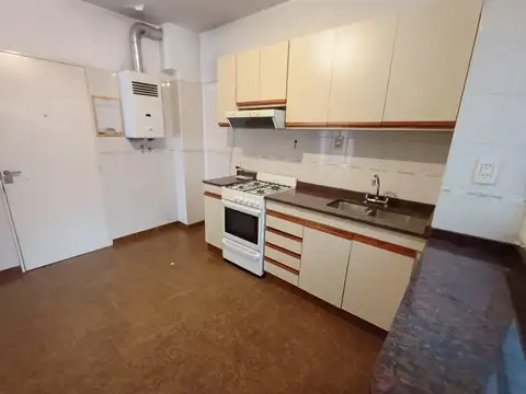 Departamento en Venta en Villa del Parque, USD 190.000