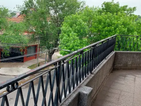 Diag San Lorenzo 4500, Piso 2