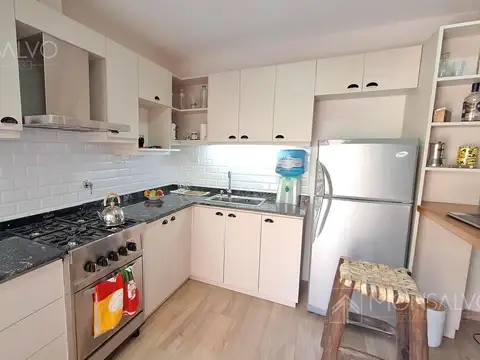 Depto Tipo Casa en Venta con 1 cocheras