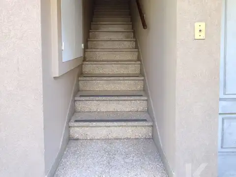 Depto Tipo Casa en Venta en La Plata, USD 68.000