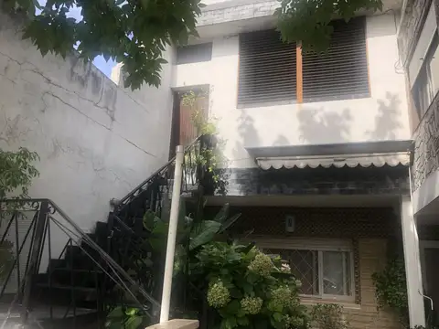 Depto Tipo Casa en Venta en Liniers, USD 162.000