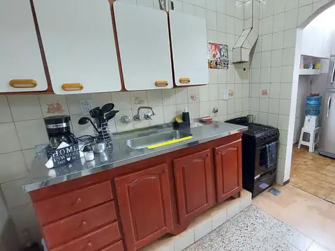 Depto Tipo Casa 5 ambientes con 2 baños