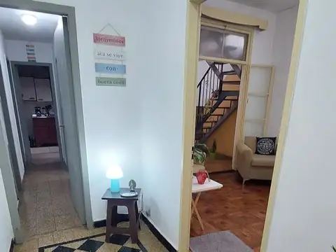 Depto Tipo Casa en Venta de 5 ambientes