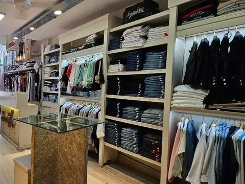 Local en Venta 40 años