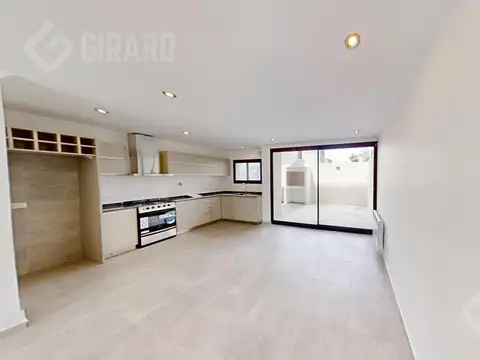 Triplex de 5 Ambientes a estrenar en Villa Primera, posesion inmediata