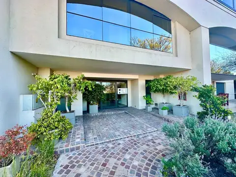 Departamento en Venta con 2 cocheras