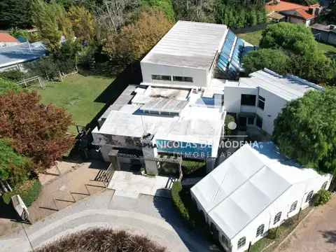 Vende terreno para desarrollar edificio, Punta del Este