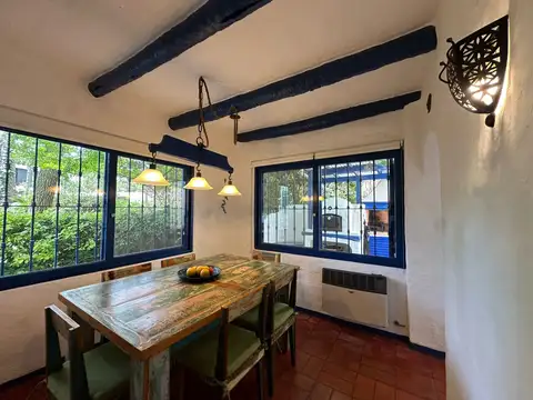 Casa estilo mediterráneo, a pasos del centro