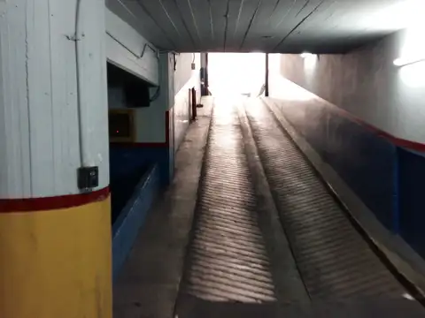 Cochera en Venta Cubierta