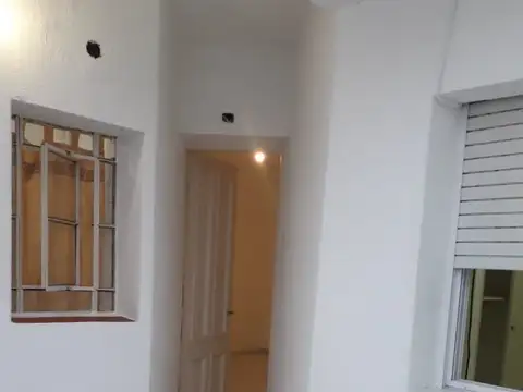 Ph En Venta C/Renta 2 Ambientes Boedo Con Patio