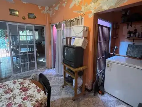 VENTA Casa  local en  El PALOMAR -OPORTUNIDAD